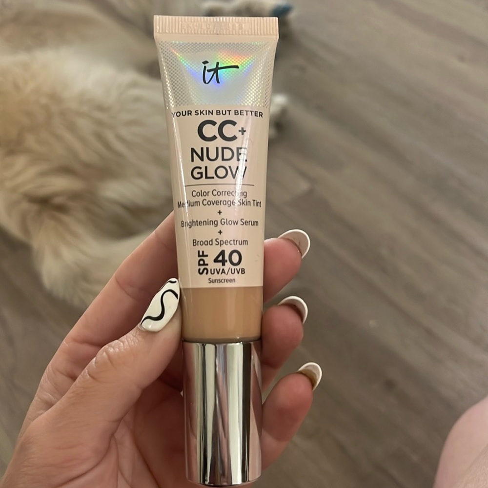 It cosmetics foundation and skincare